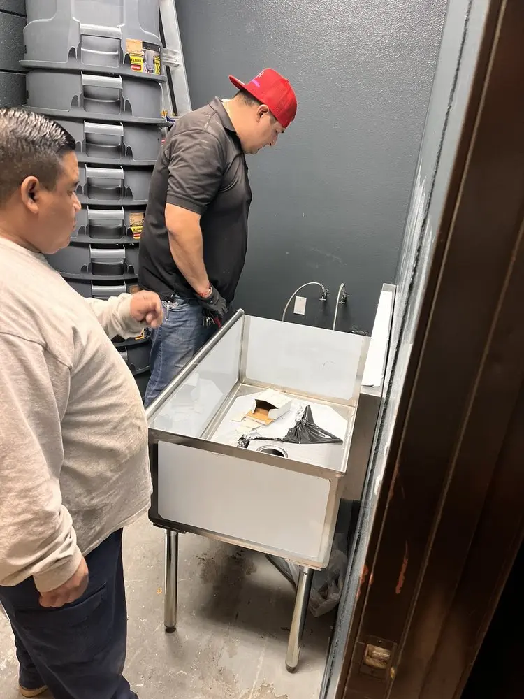 Commercial plumbing and sink installation in Lincoln Park